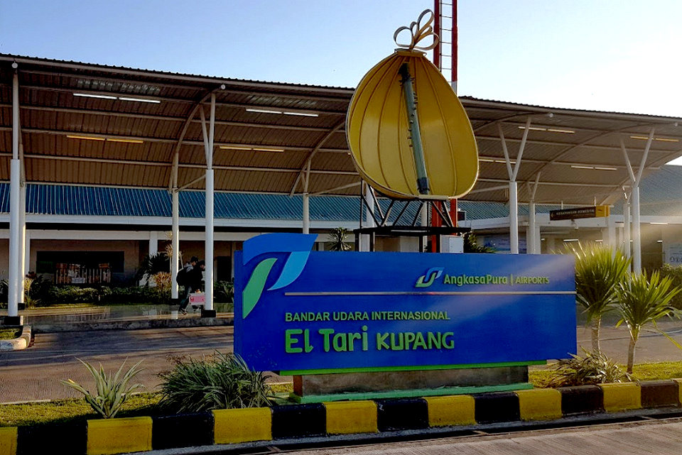 Bandara-Udara-Eltari-Kupang-NTT