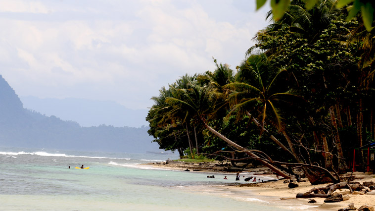 Pantai-Base-G-Papua