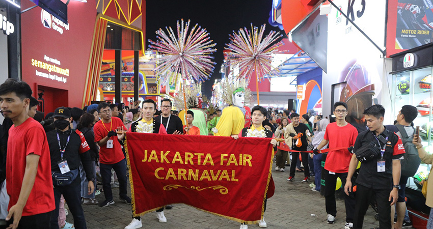 parade-Karnaval-Jakarta-Fair