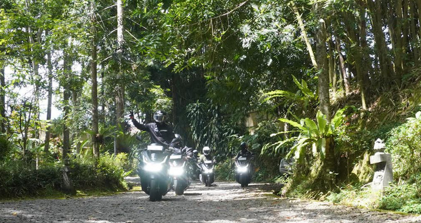 Touring dengan Motor New Honda PCX160